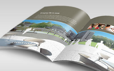 Стильный дизайн брошюры в серых тонах с изображением городской жизни